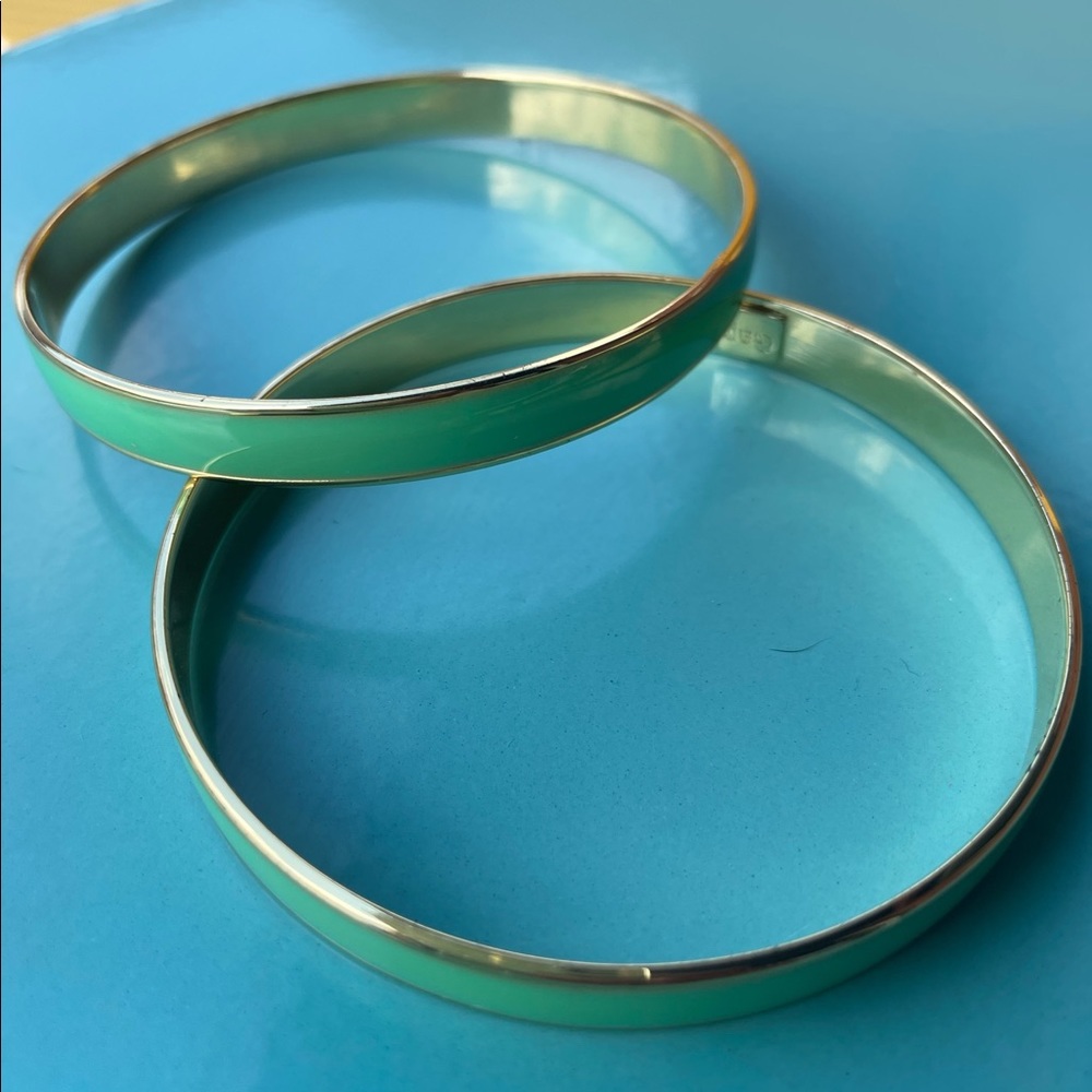 Lot of 2 Aqua turquoise enamel bangle 🛼